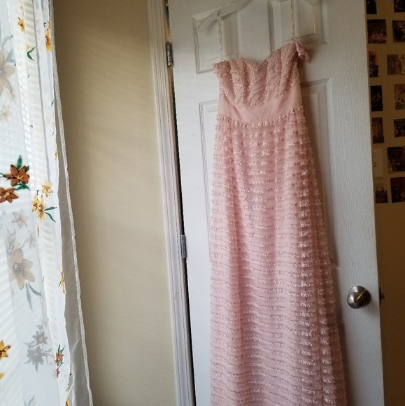 Strapless blush pink prom/bridesmaid dress - Picture 2 of 4